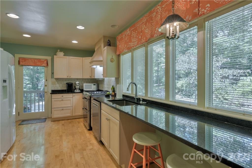 185 Greenstoke Loop Tryon NC 28782
