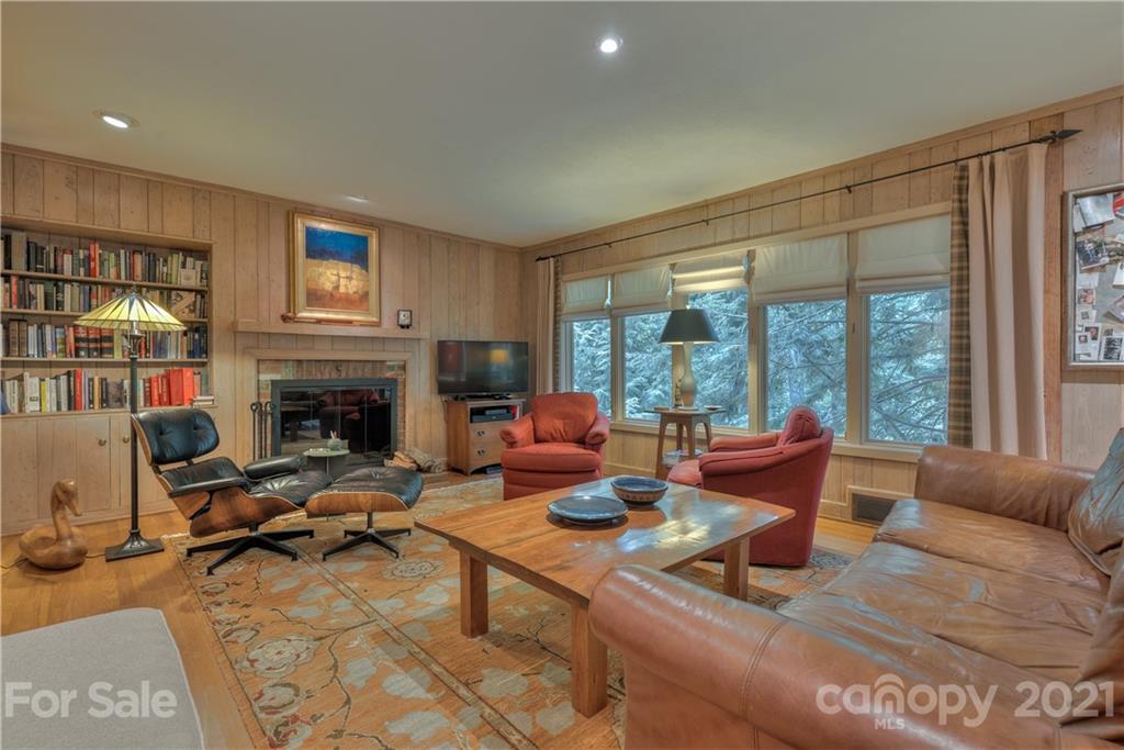 185 Greenstoke Loop Tryon NC 28782