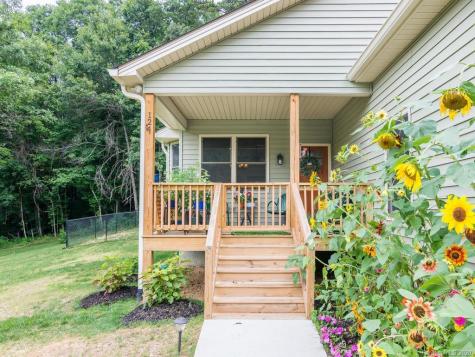 124 Clay Street Fairview NC 28730