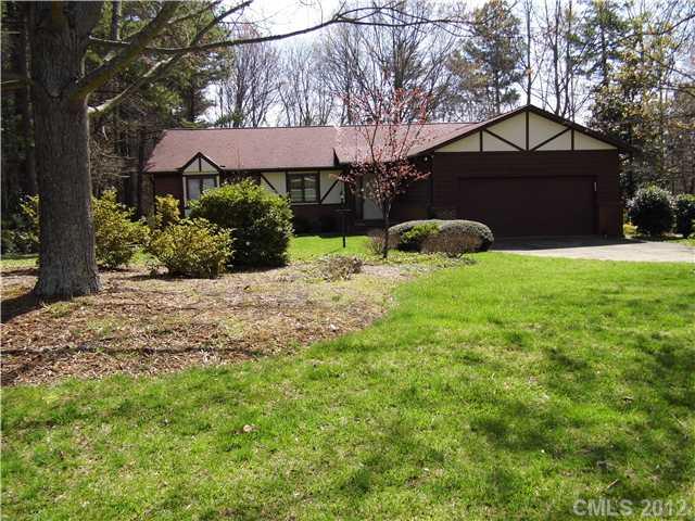 302 Julia Drive Lincolnton NC 28092