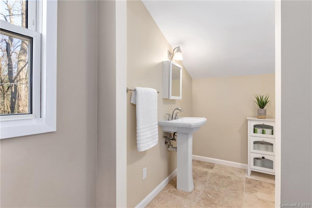 74 Wayside Road Asheville NC 28805