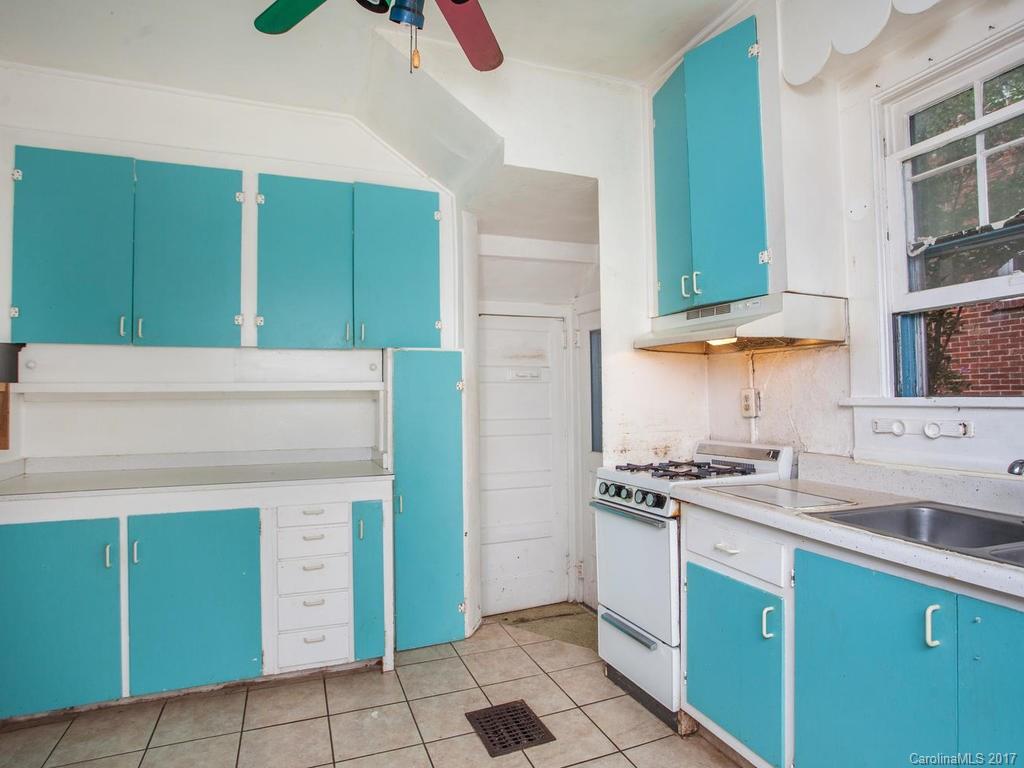 62 Crestmont Avenue Asheville NC 28806