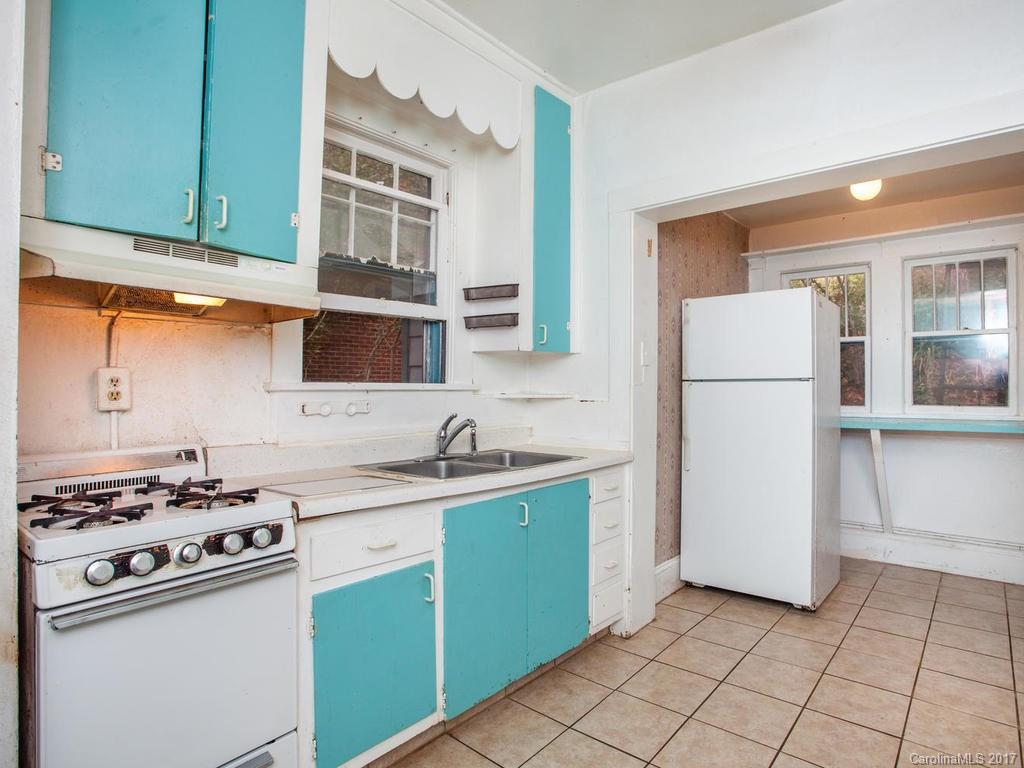 62 Crestmont Avenue Asheville NC 28806