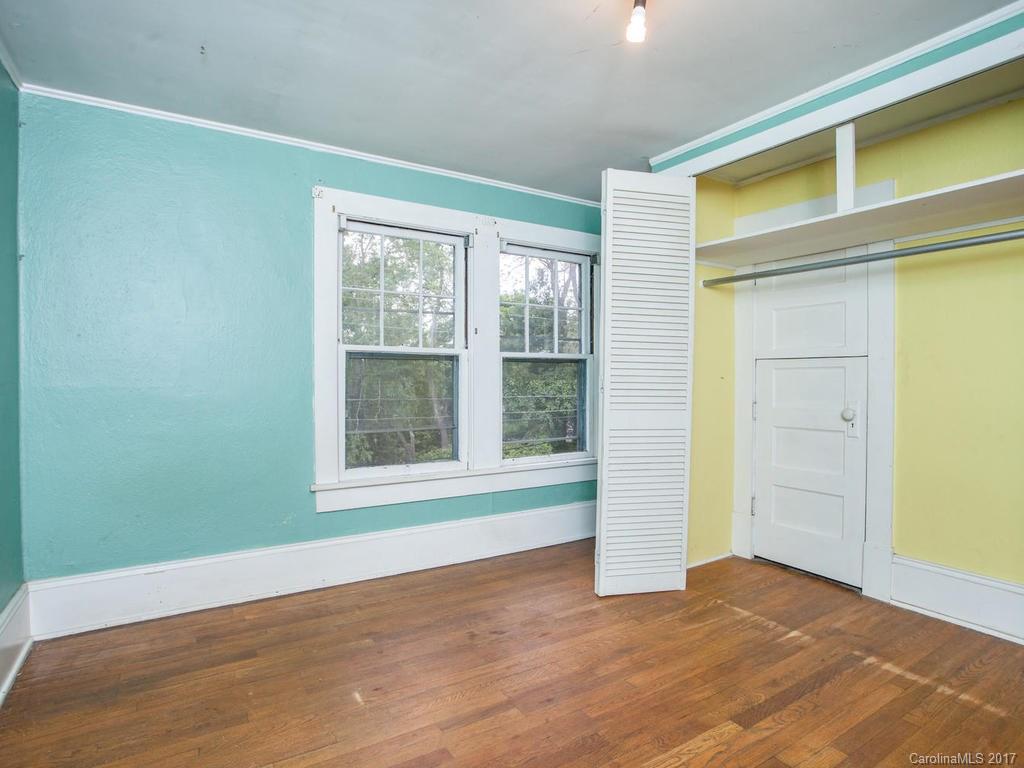 62 Crestmont Avenue Asheville NC 28806
