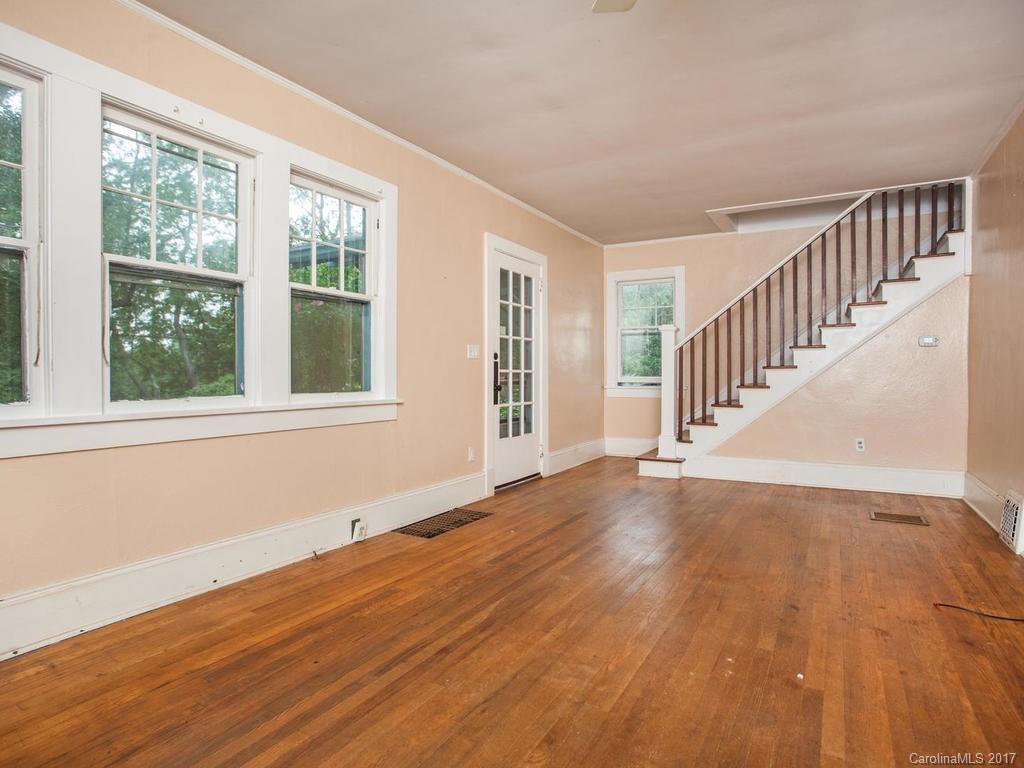 62 Crestmont Avenue Asheville NC 28806