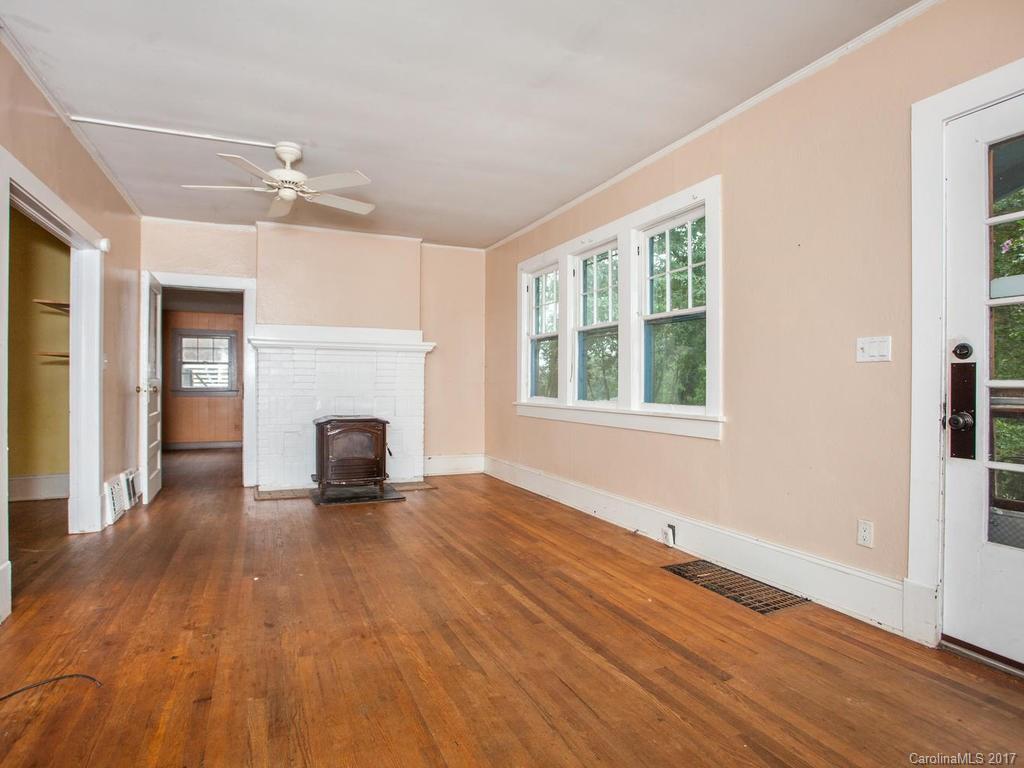 62 Crestmont Avenue Asheville NC 28806