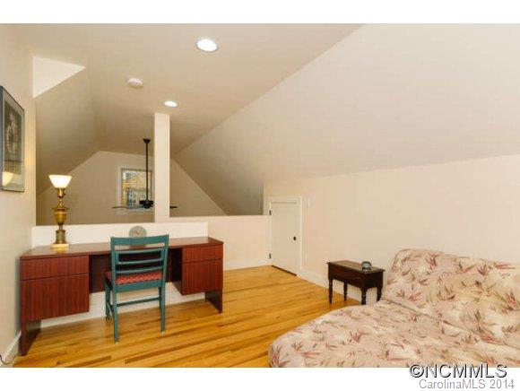 136 Salola Street Asheville NC 28806