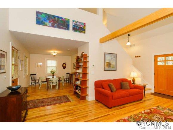 136 Salola Street Asheville NC 28806
