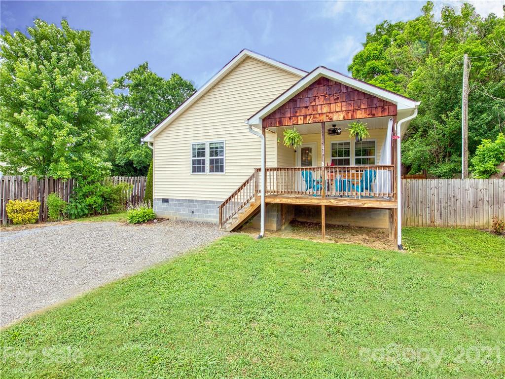 41 Wachayu Drive Clyde NC 28721
