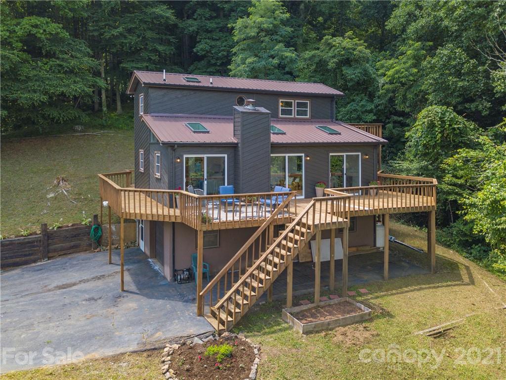 78 Pineneedle Way Canton NC 28716