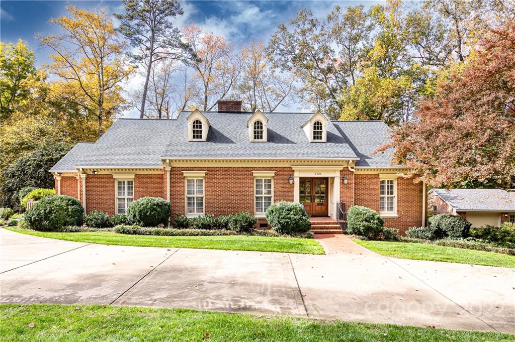 2106 Pinewood Circle Charlotte NC 28211