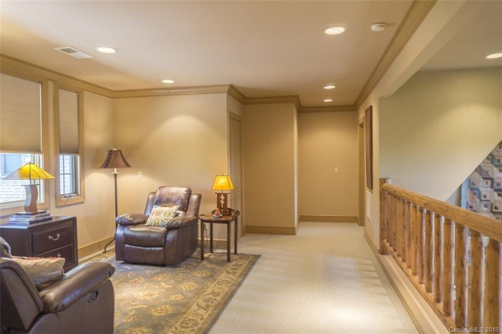 293 Chestnut Farms Lane Burnsville NC 28714