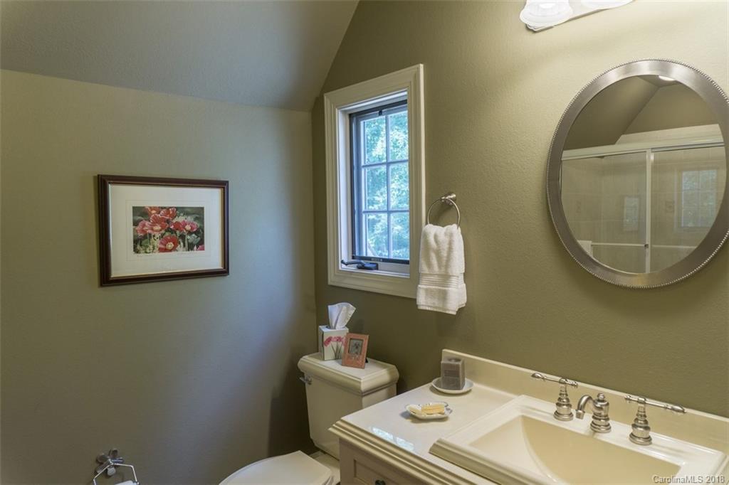 293 Chestnut Farms Lane Burnsville NC 28714