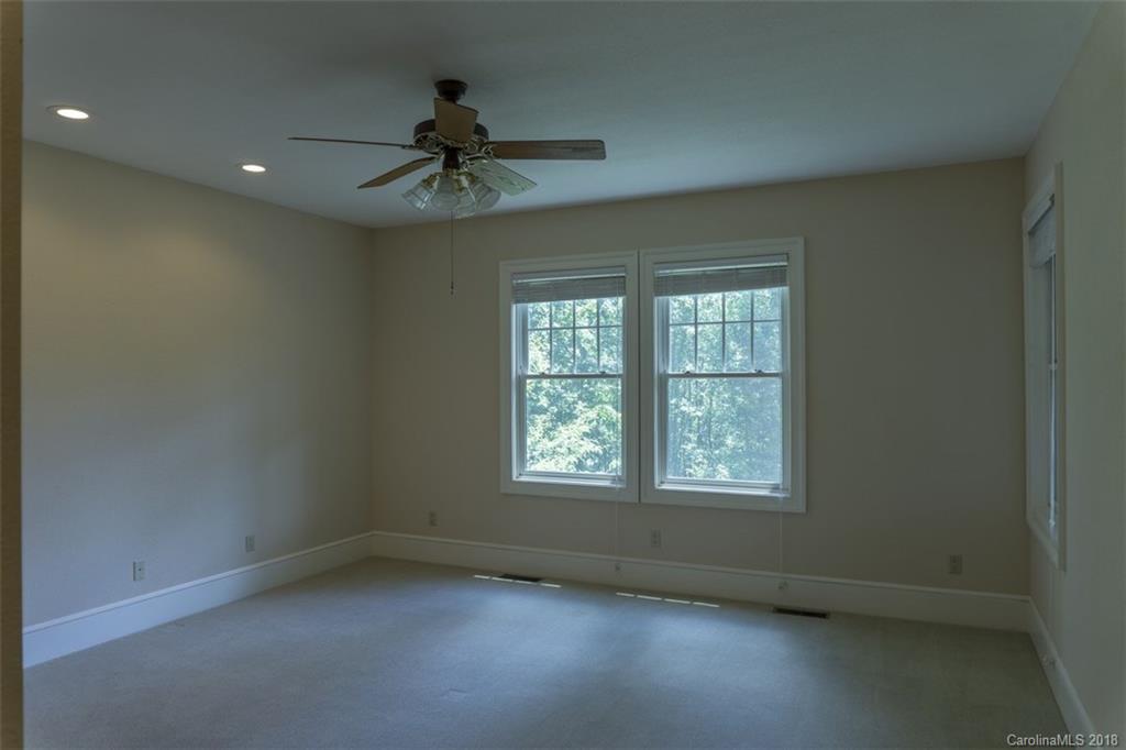 293 Chestnut Farms Lane Burnsville NC 28714
