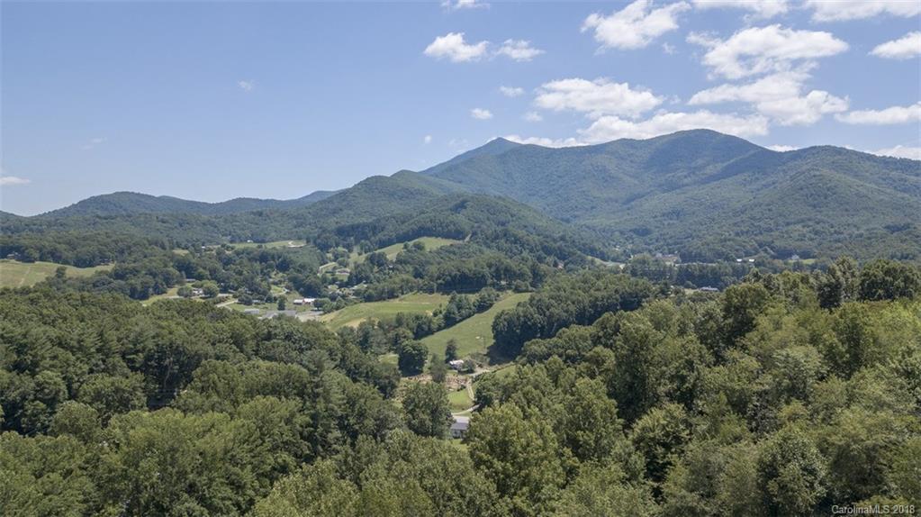 293 Chestnut Farms Lane Burnsville NC 28714