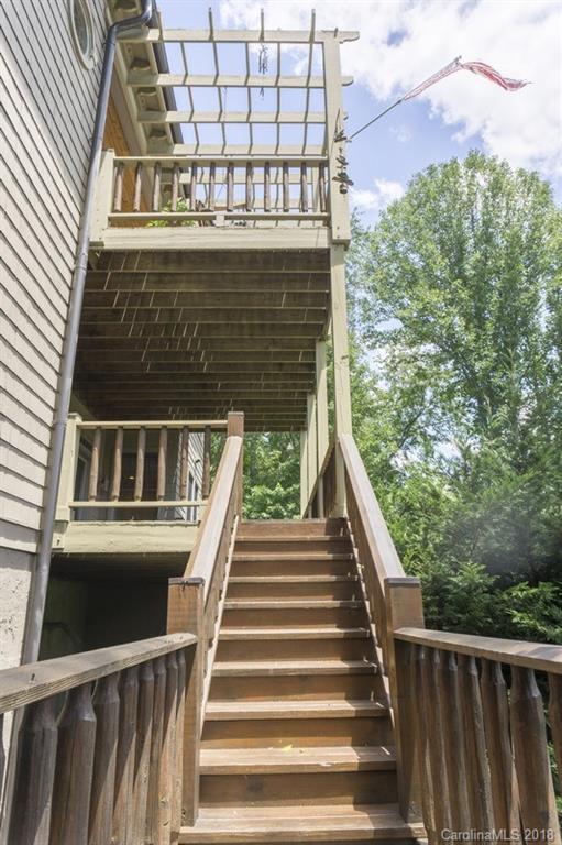 293 Chestnut Farms Lane Burnsville NC 28714