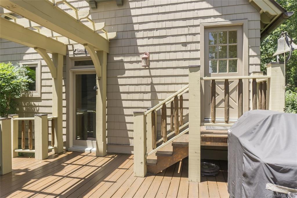 293 Chestnut Farms Lane Burnsville NC 28714