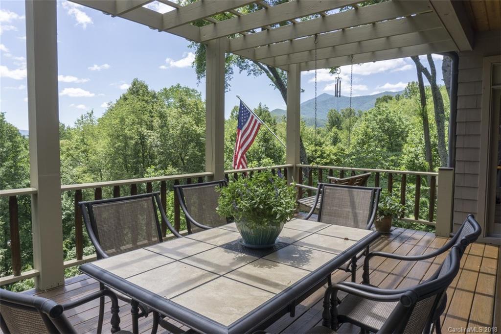 293 Chestnut Farms Lane Burnsville NC 28714