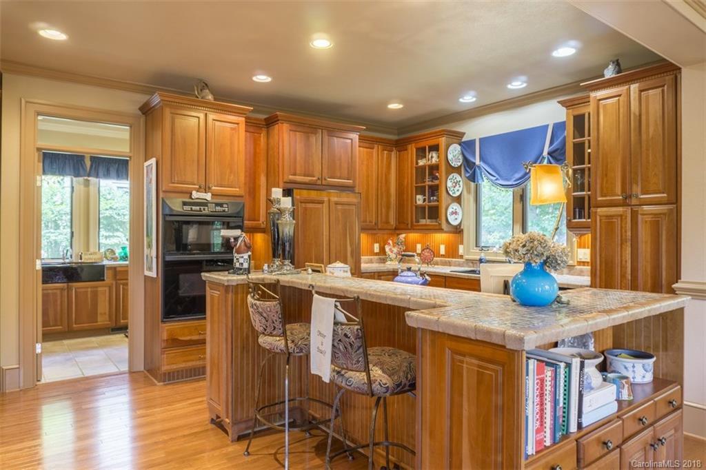 293 Chestnut Farms Lane Burnsville NC 28714