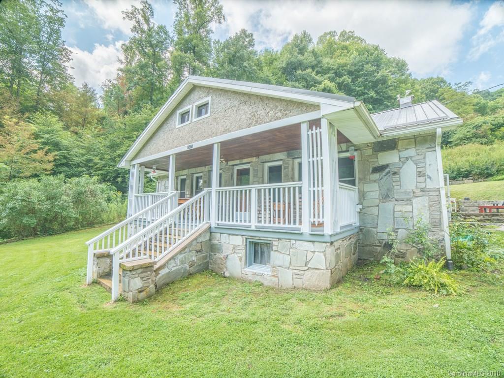 567 Elk Shoals Creek Road Burnsville NC 28714