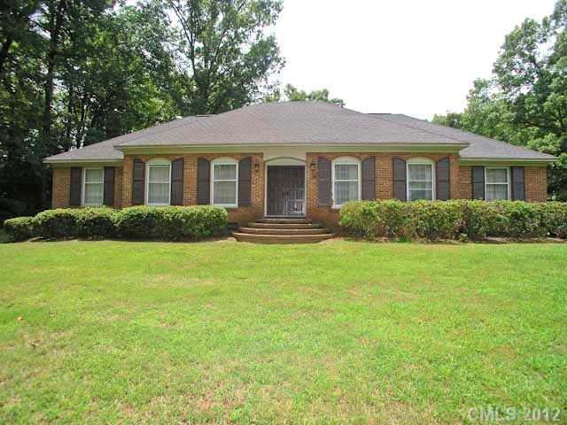 1800 Odessa Lane Charlotte NC 28216