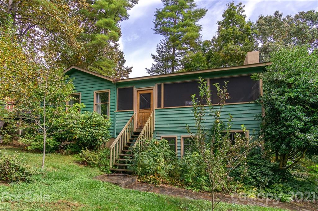 19 Whipporwill Drive Weaverville NC 28787