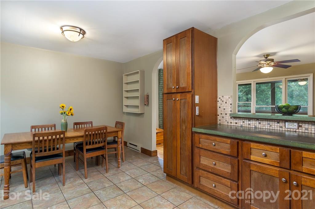 19 Whipporwill Drive Weaverville NC 28787