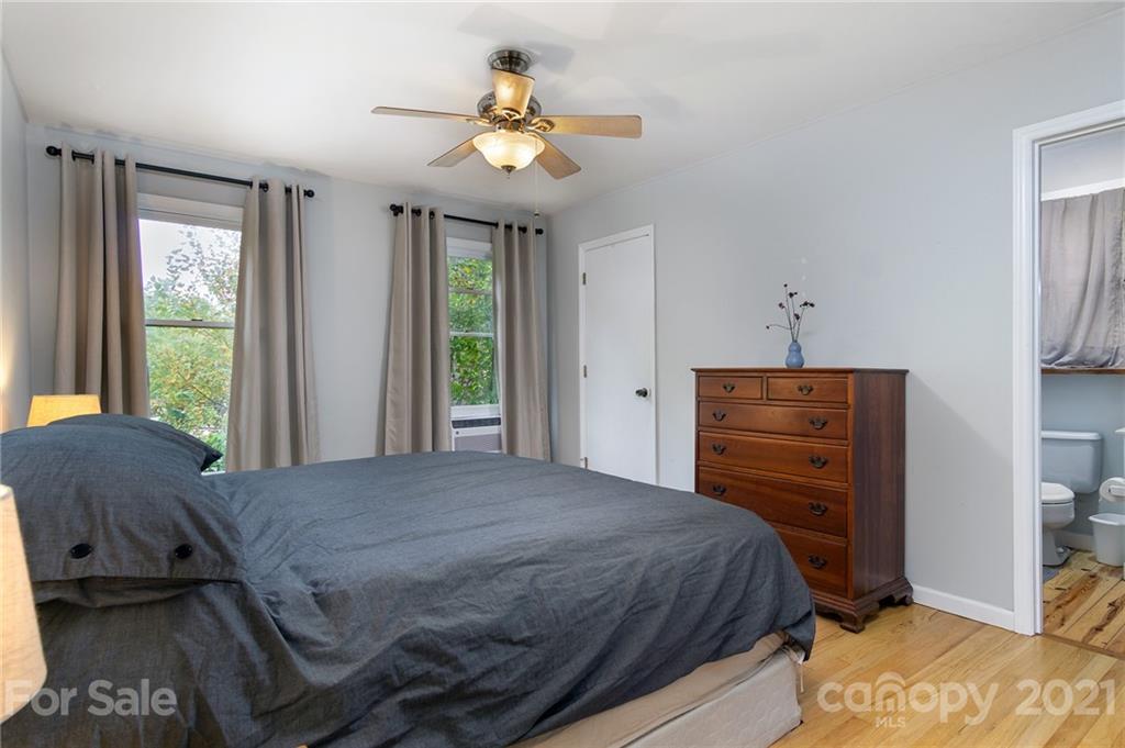 19 Whipporwill Drive Weaverville NC 28787