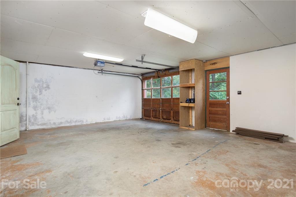 19 Whipporwill Drive Weaverville NC 28787
