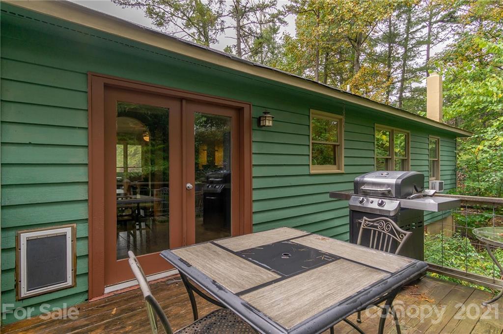 19 Whipporwill Drive Weaverville NC 28787