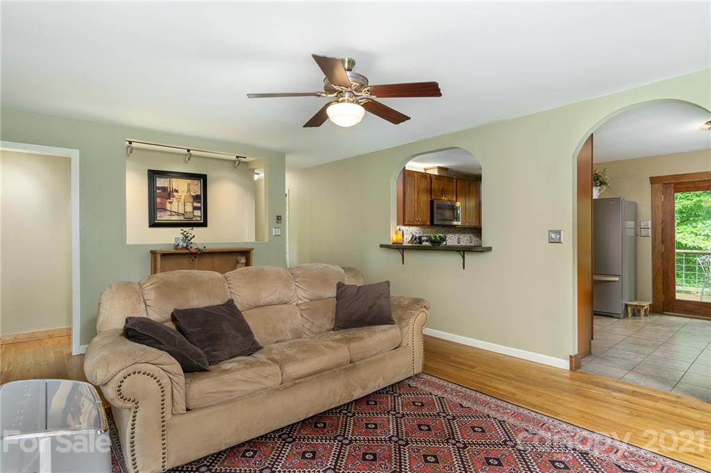 19 Whipporwill Drive Weaverville NC 28787