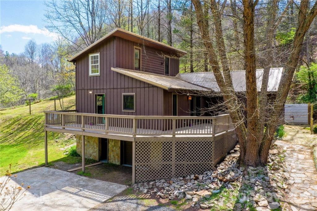 65 Honeybee Lane Bakersville NC 28705