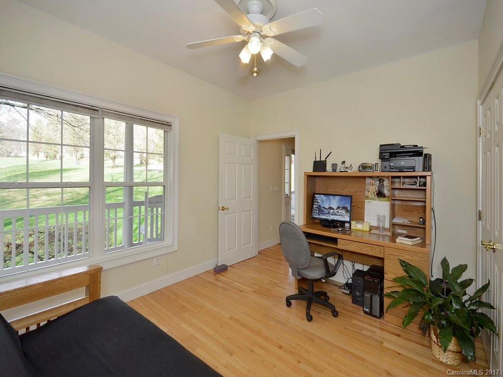 18 W Oakview Road Asheville NC 28806