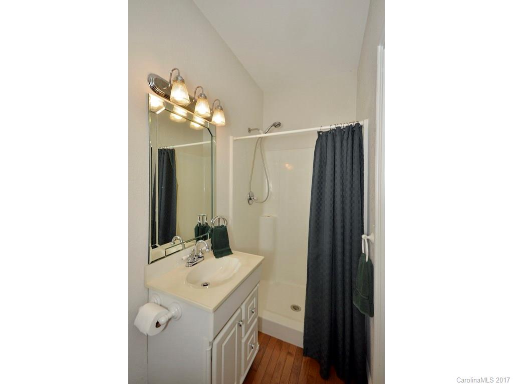 18 W Oakview Road Asheville NC 28806