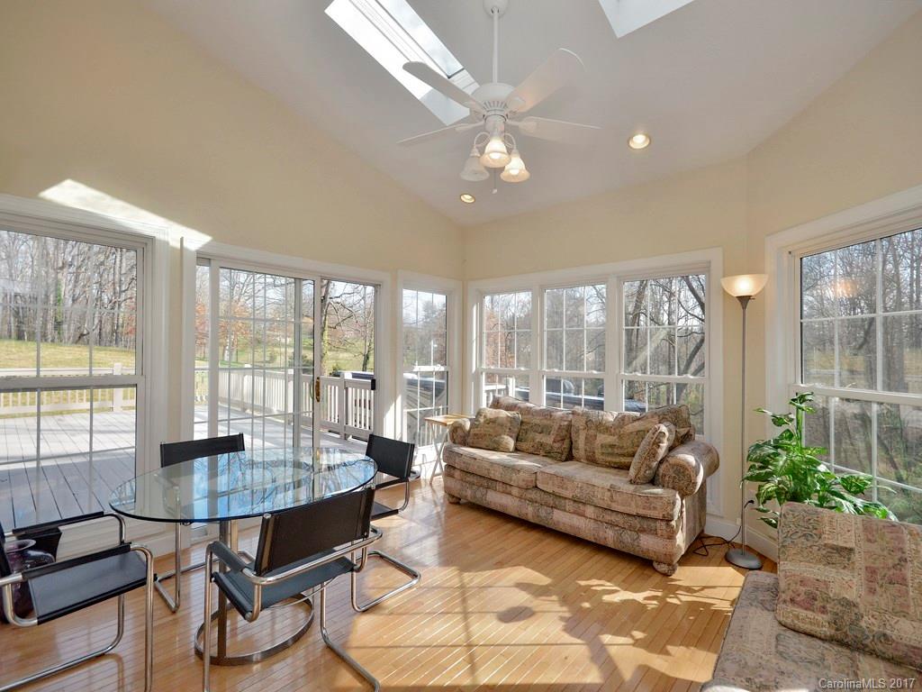 18 W Oakview Road Asheville NC 28806