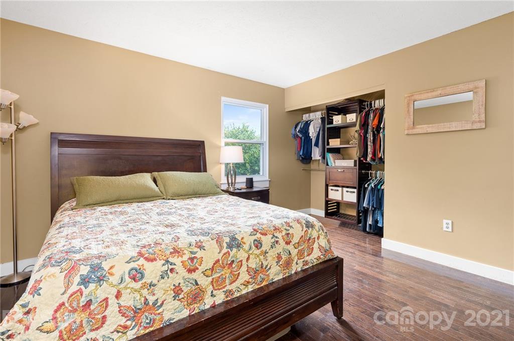 10 Eastridge Court Fairview NC 28730
