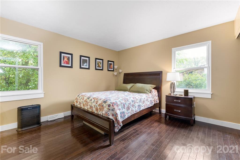 10 Eastridge Court Fairview NC 28730