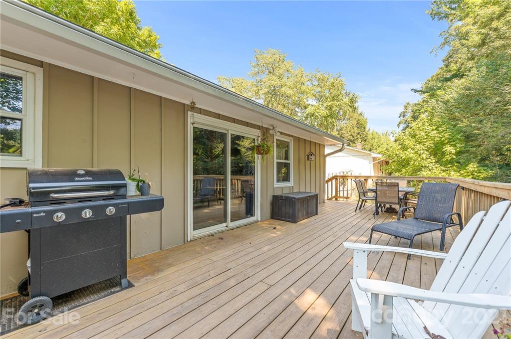 10 Eastridge Court Fairview NC 28730