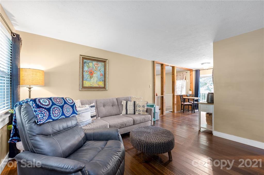 10 Eastridge Court Fairview NC 28730