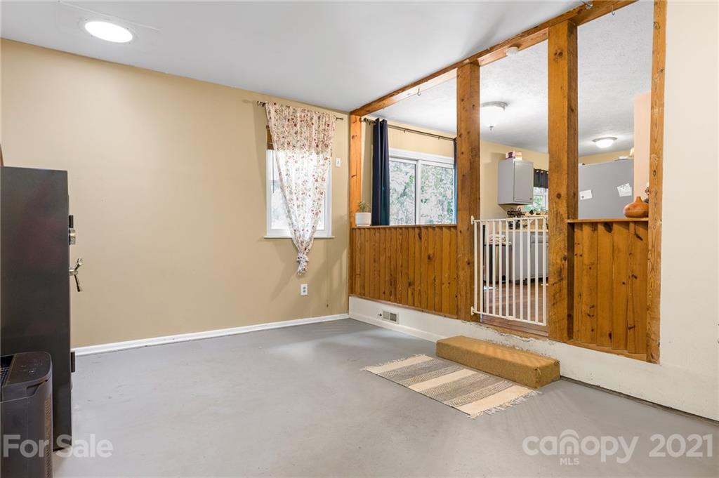 10 Eastridge Court Fairview NC 28730