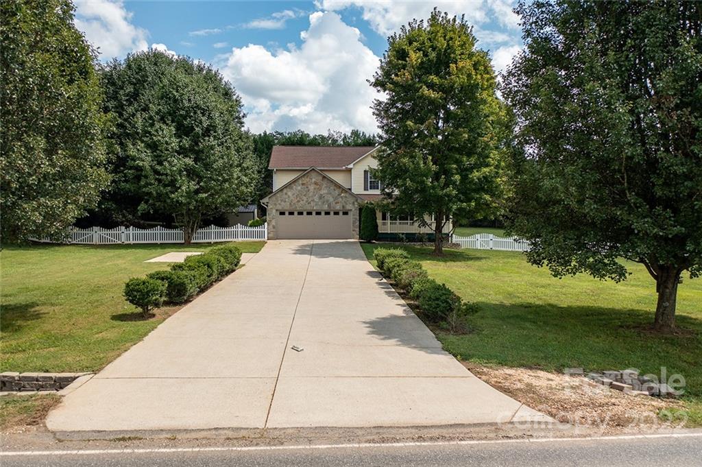 1866 Robinwood Road Newton NC 28658