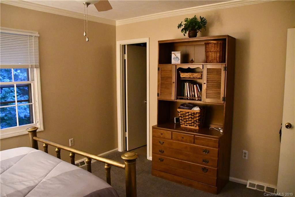 28 Laurel Park Drive Arden NC 28704