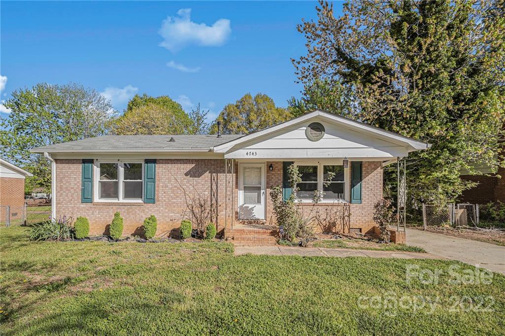 4743 Kenmont Drive Charlotte NC 28269
