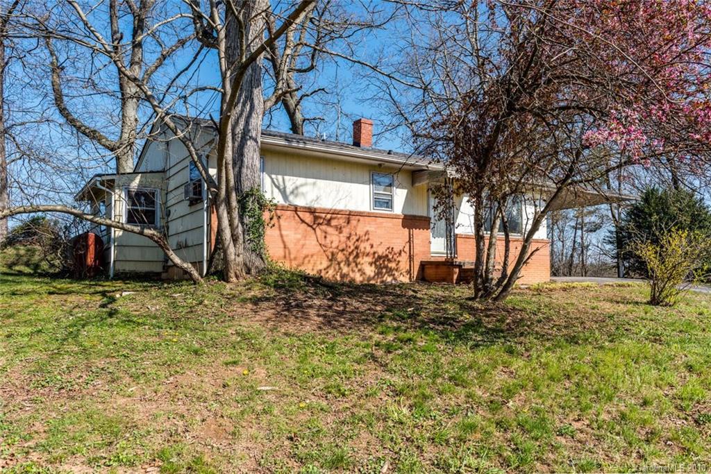 32 Morse Drive Asheville NC 28806