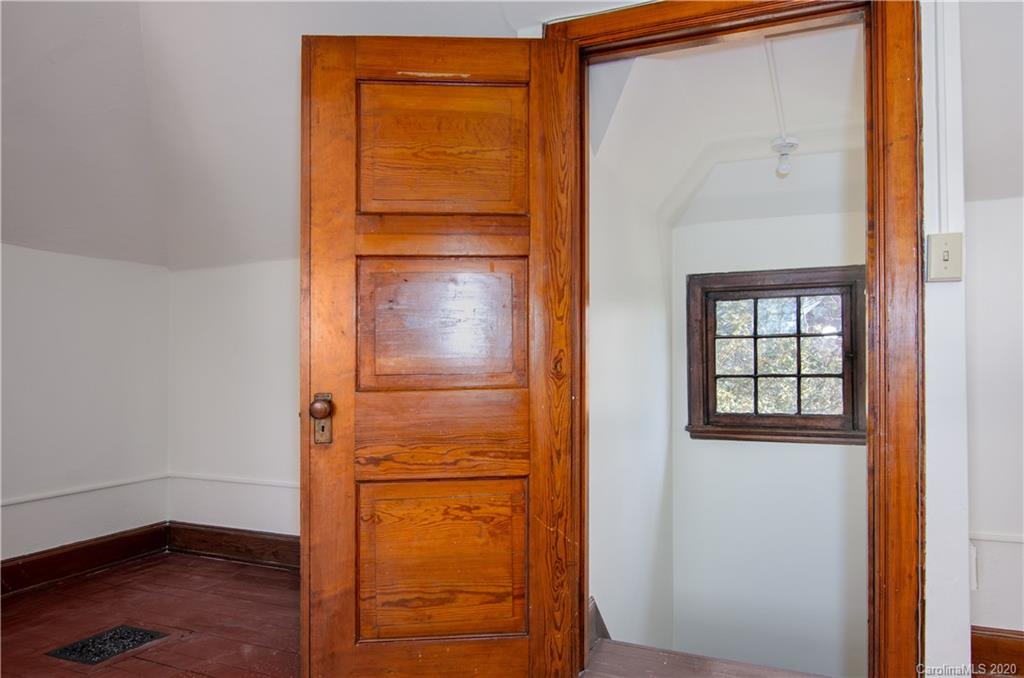 138 E Chestnut Street Asheville NC 28801