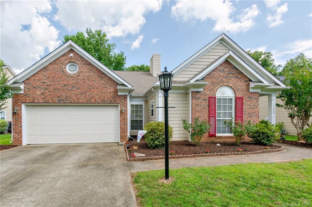 11904 Song Sparrow Lane Charlotte NC 28269