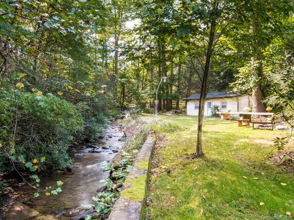 8 Elf Way Candler NC 28715