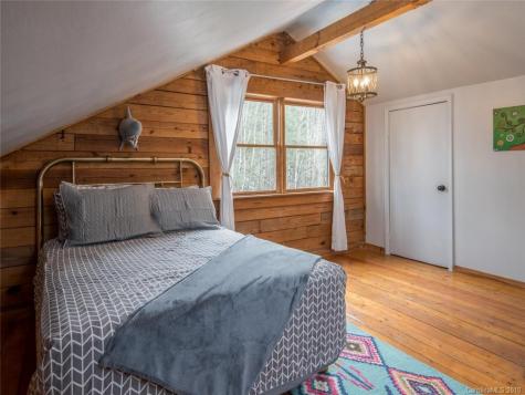 54 Sandy Lane Mars Hill NC 28754
