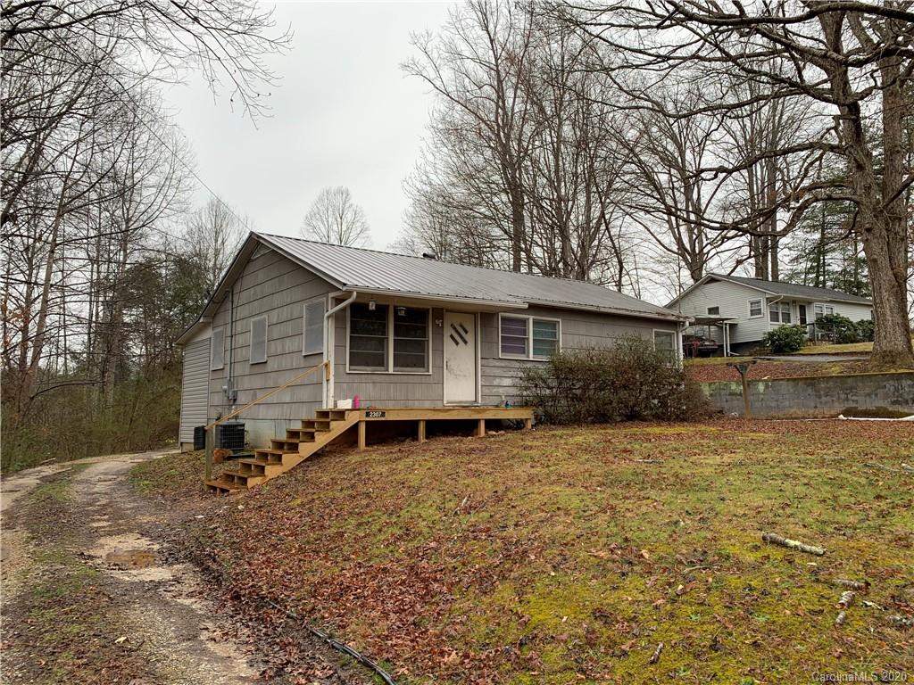 2307 Lackey Town Road Old Fort NC 28762