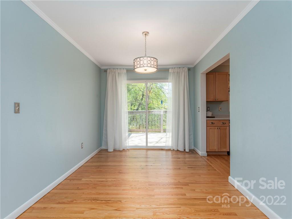 384 Thomas Park Drive Waynesville NC 28786